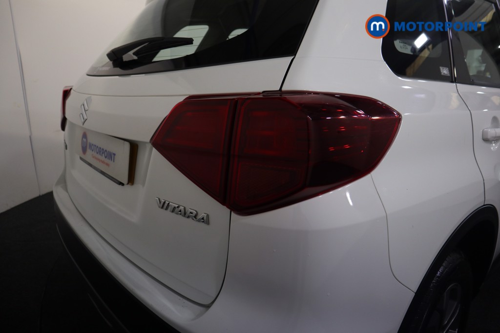 Suzuki Vitara SZ4 Manual Petrol SUV - Stock Number (1550435) - 19th supplementary image