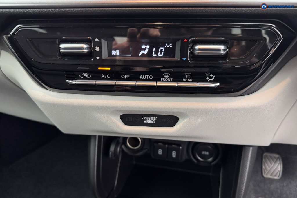 Suzuki Swift Ultra Allgrip Manual Petrol-Electric Hybrid Hatchback - Stock Number (1552039) - 16th supplementary image