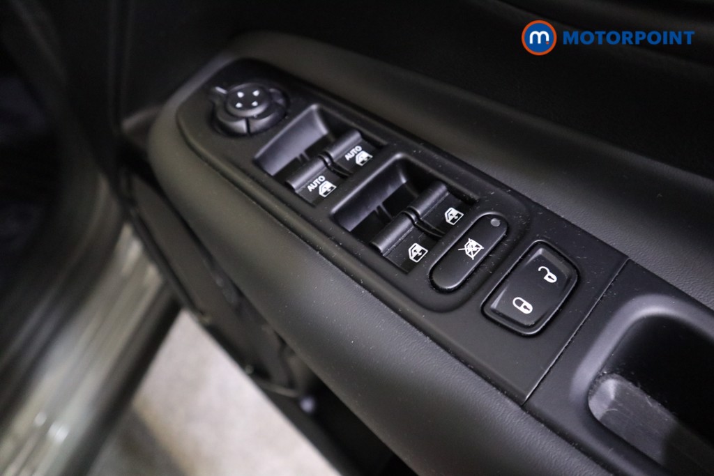 Jeep Renegade Night Eagle Ii Manual Petrol SUV - Stock Number (1555784) - 10th supplementary image