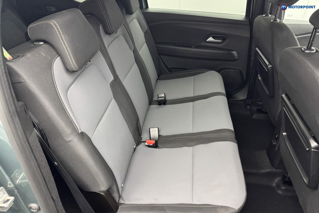 Dacia Jogger Extreme Automatic Petrol-Electric Hybrid People Carrier - Stock Number (1556269) - 4th supplementary image