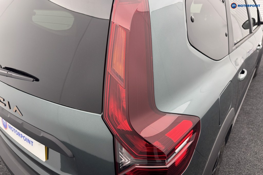 Dacia Jogger Extreme Automatic Petrol-Electric Hybrid People Carrier - Stock Number (1556269) - 29th supplementary image