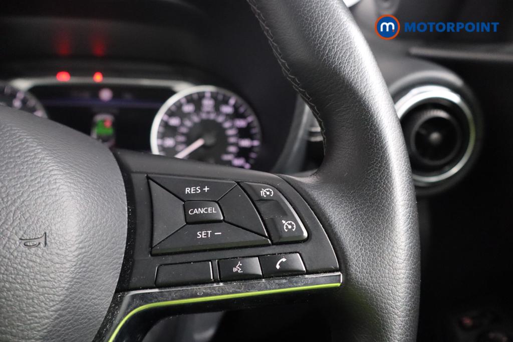 Nissan Juke N-Connecta Manual Petrol SUV - Stock Number (1556730) - 8th supplementary image
