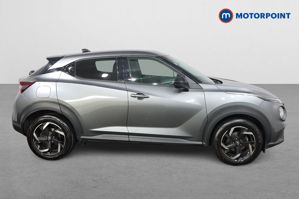 Nissan Juke N-Connecta Manual Petrol SUV - Stock Number (1556730) - Drivers side