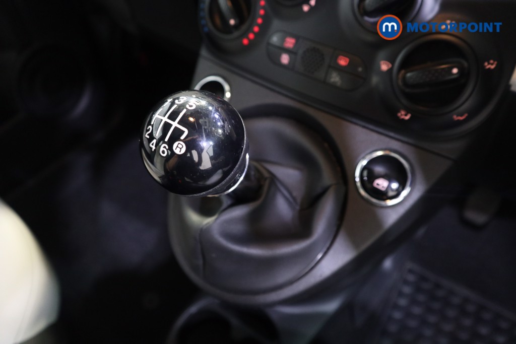 Fiat 500 Dolcevita Manual Petrol-Electric Hybrid Hatchback - Stock Number (1556882) - 8th supplementary image