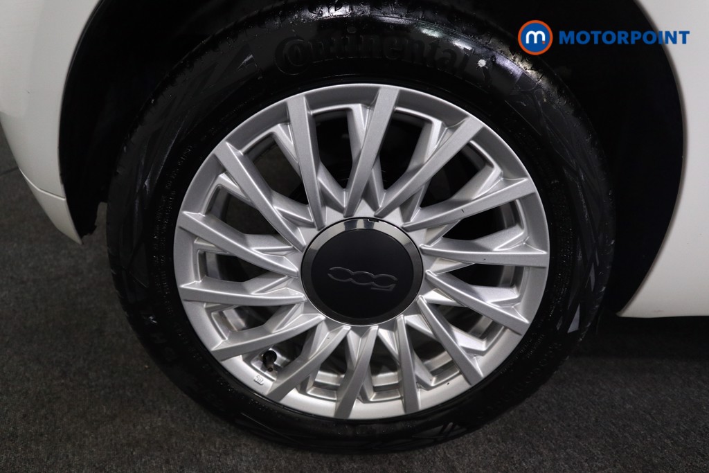 Fiat 500 Dolcevita Manual Petrol-Electric Hybrid Hatchback - Stock Number (1556882) - 13th supplementary image