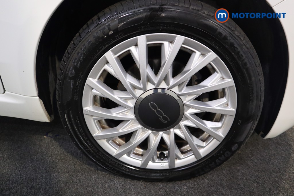 Fiat 500 Dolcevita Manual Petrol-Electric Hybrid Hatchback - Stock Number (1556882) - 14th supplementary image