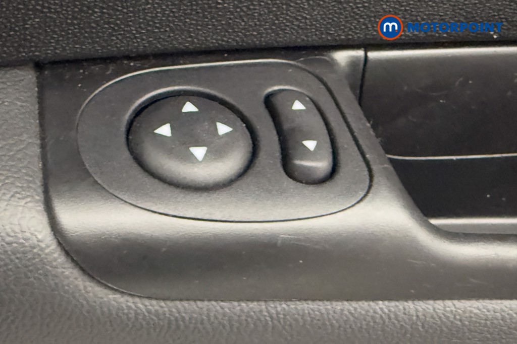 Fiat 500 Sport Manual Petrol-Electric Hybrid Hatchback - Stock Number (1557372) - 13th supplementary image