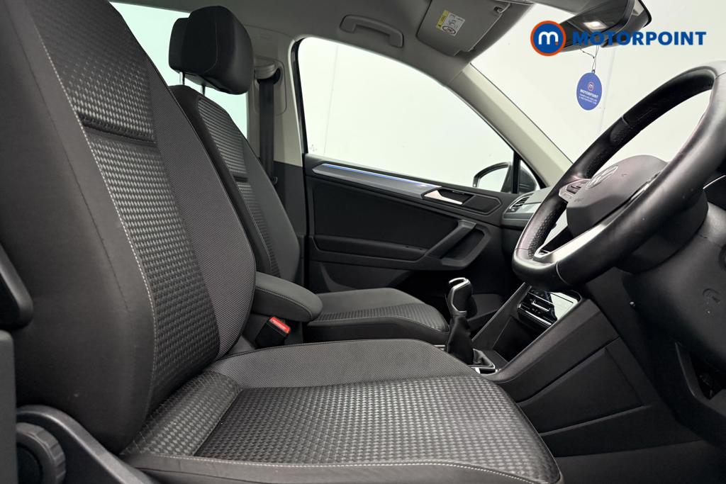 Volkswagen Tiguan Active Manual Petrol SUV - Stock Number (1557833) - 8th supplementary image