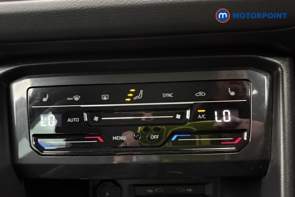 Volkswagen Tiguan Active Manual Petrol SUV - Stock Number (1557833) - 16th supplementary image