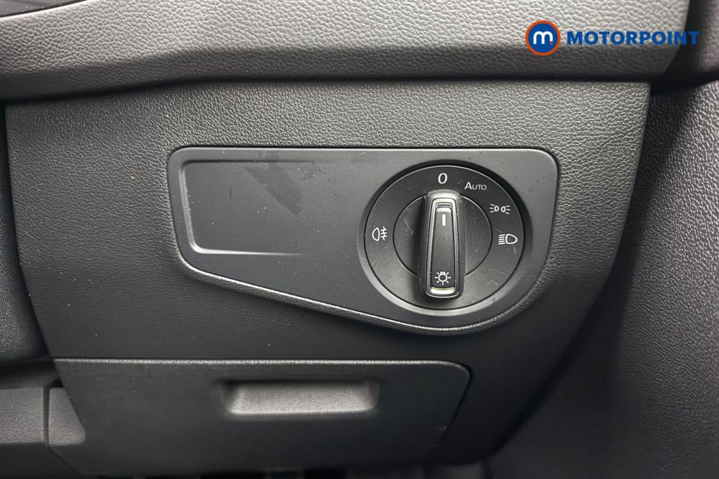 Volkswagen Tiguan Active Manual Petrol SUV - Stock Number (1557833) - 17th supplementary image