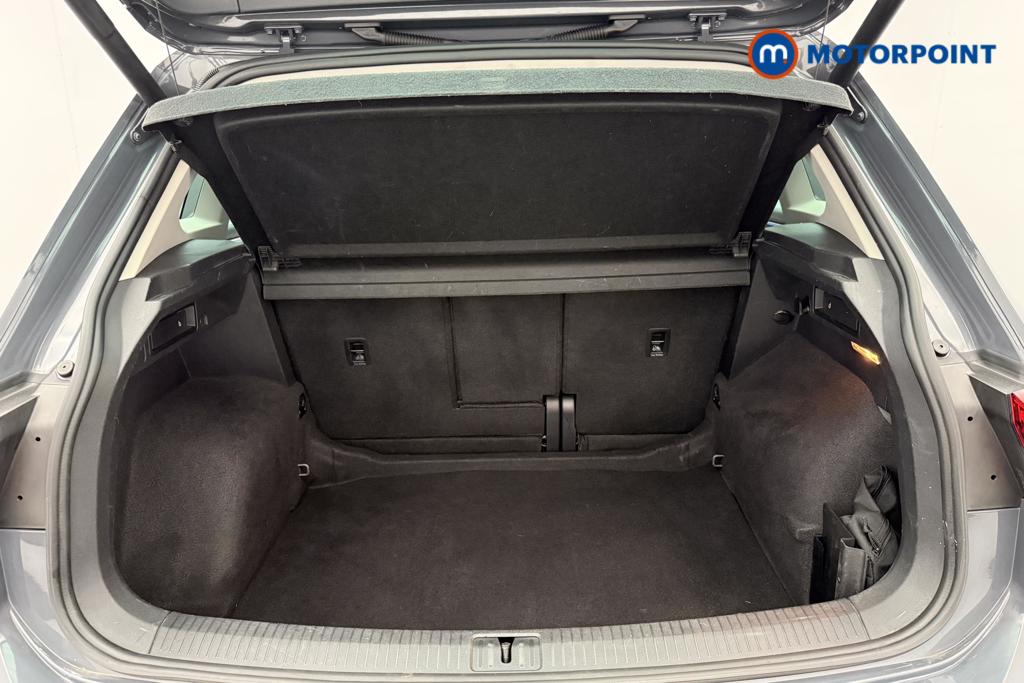 Volkswagen Tiguan Active Manual Petrol SUV - Stock Number (1557833) - 23rd supplementary image