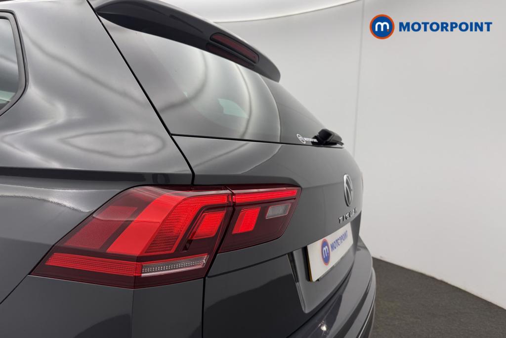 Volkswagen Tiguan Active Manual Petrol SUV - Stock Number (1557833) - 28th supplementary image