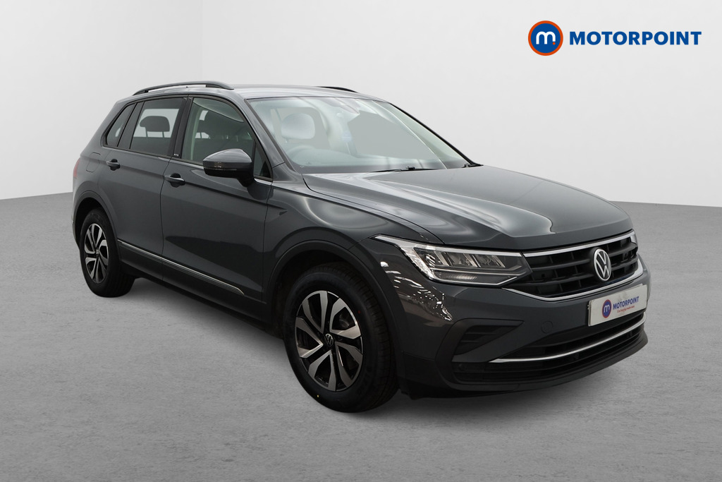 Volkswagen Tiguan Active Manual Petrol SUV - Stock Number (1557833) - Drivers side front corner