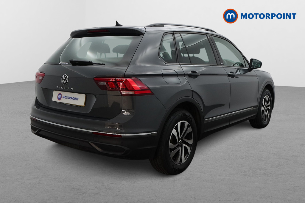 Volkswagen Tiguan Active Manual Petrol SUV - Stock Number (1557833) - Drivers side rear corner