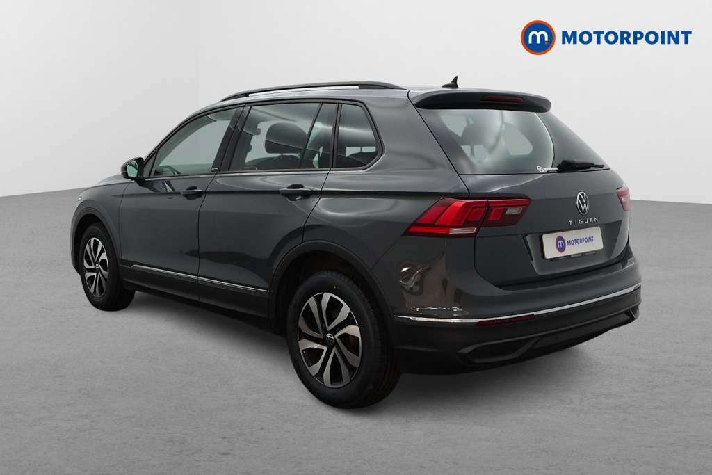 Volkswagen Tiguan Active Manual Petrol SUV - Stock Number (1557833) - Passenger side rear corner
