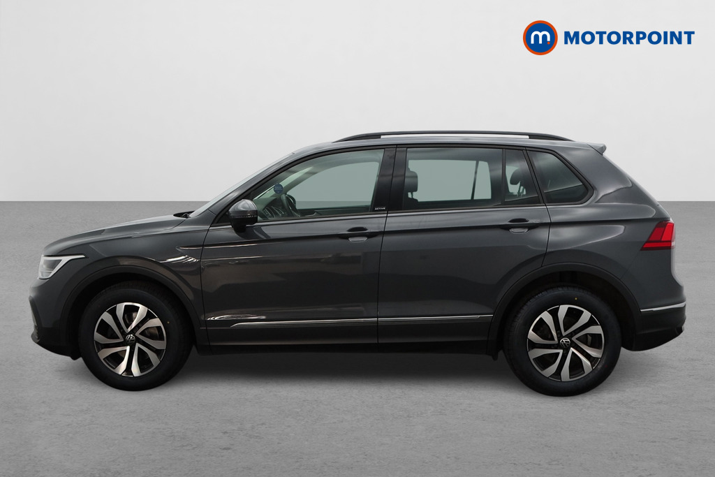 Volkswagen Tiguan Active Manual Petrol SUV - Stock Number (1557833) - Passenger side