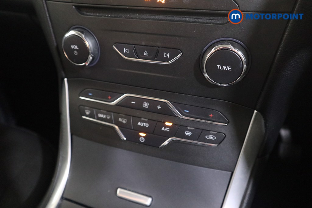 Ford Galaxy Titanium Manual Petrol People Carrier - Stock Number (1558125) - 7th supplementary image