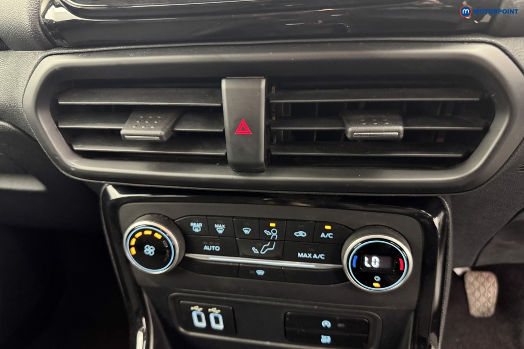 Ford Ecosport Titanium Manual Petrol SUV - Stock Number (1559630) - 15th supplementary image