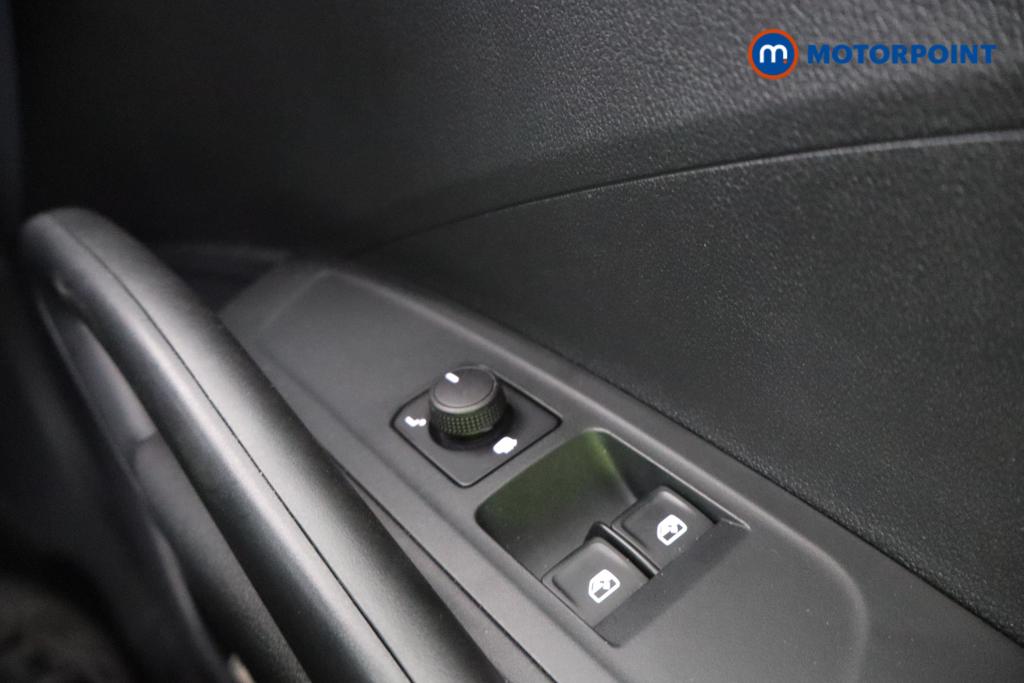 Skoda Fabia Colour Edition Manual Petrol Hatchback - Stock Number (1559739) - 11th supplementary image