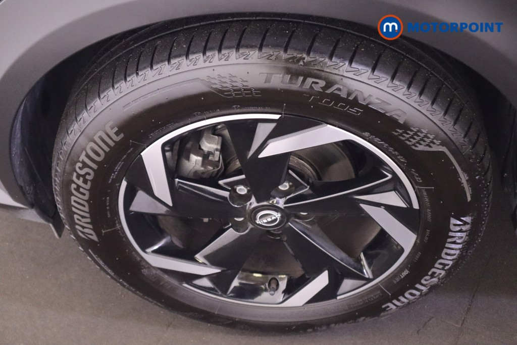 Nissan Juke N-Connecta Automatic Petrol SUV - Stock Number (1559900) - 10th supplementary image