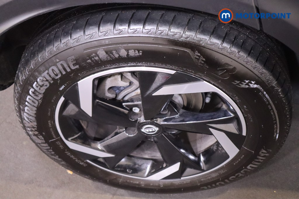 Nissan Juke N-Connecta Automatic Petrol SUV - Stock Number (1559900) - 12th supplementary image