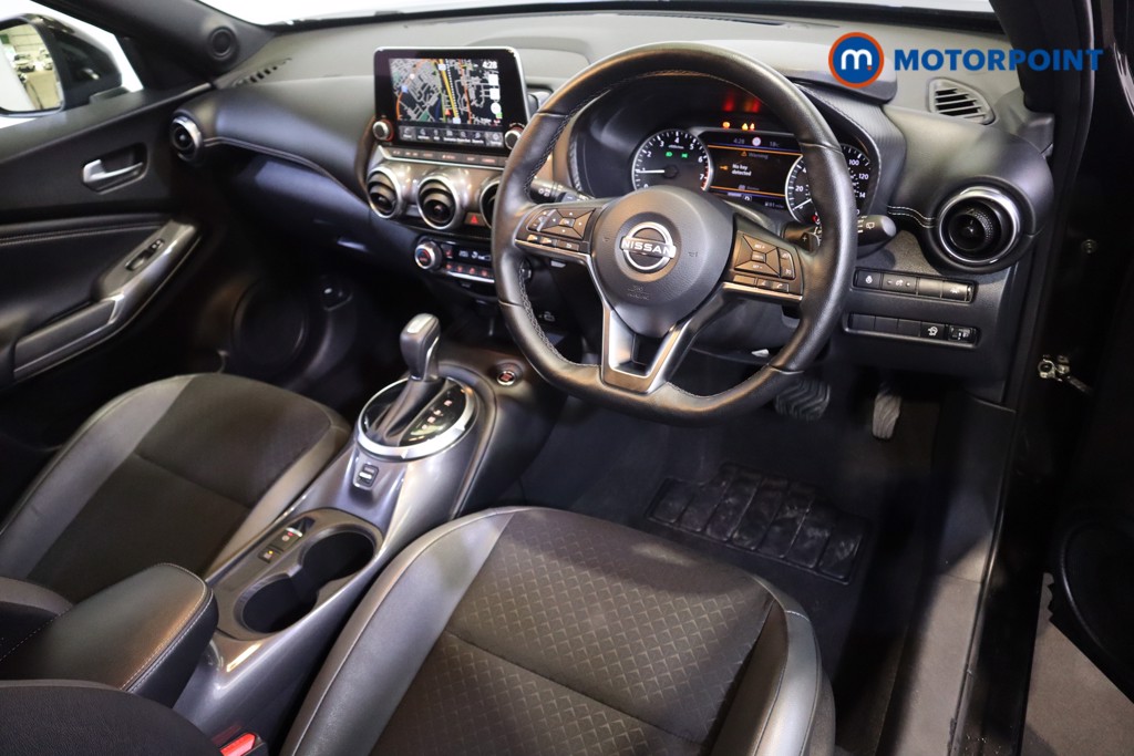 Nissan Juke N-Connecta Automatic Petrol SUV - Stock Number (1559900) - 1st supplementary image