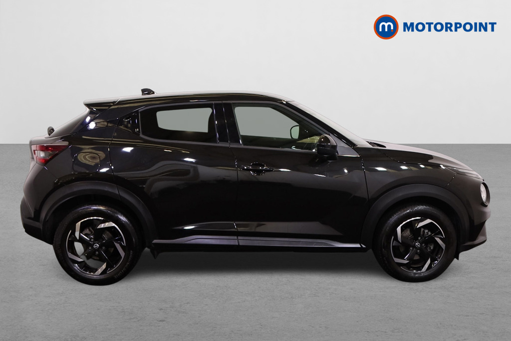 Nissan Juke N-Connecta Automatic Petrol SUV - Stock Number (1559900) - Drivers side