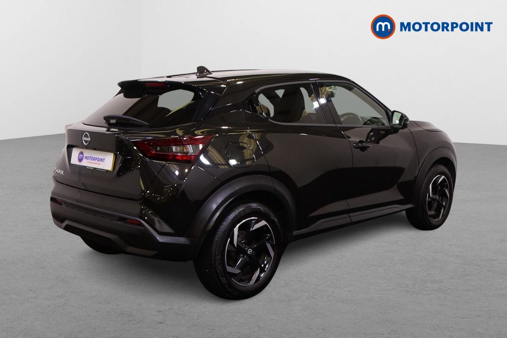 Nissan Juke N-Connecta Automatic Petrol SUV - Stock Number (1559900) - Drivers side rear corner