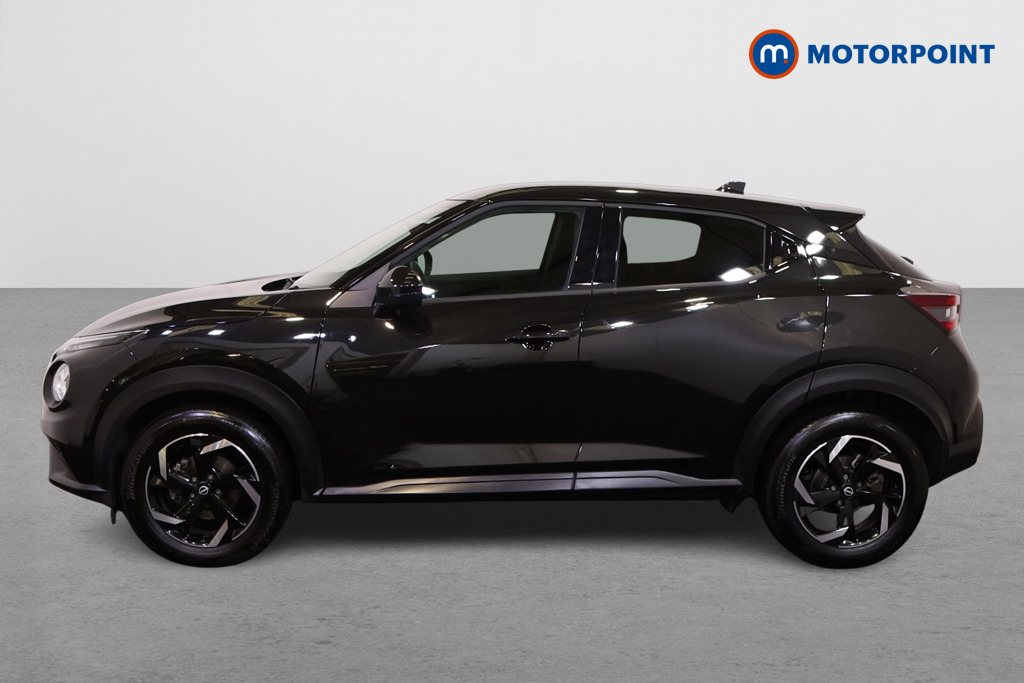 Nissan Juke N-Connecta Automatic Petrol SUV - Stock Number (1559900) - Passenger side