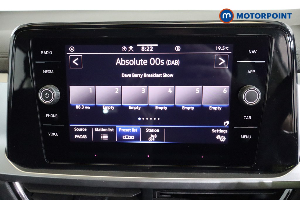 Volkswagen T-Roc Life Manual Petrol SUV - Stock Number (1560199) - 5th supplementary image
