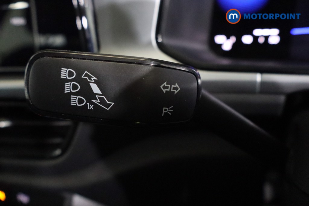 Volkswagen T-Roc Life Manual Petrol SUV - Stock Number (1560199) - 15th supplementary image