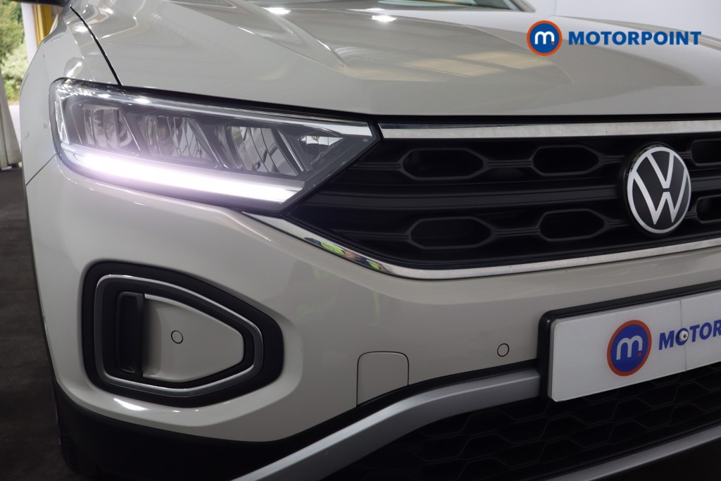 Volkswagen T-Roc Life Manual Petrol SUV - Stock Number (1560199) - 28th supplementary image