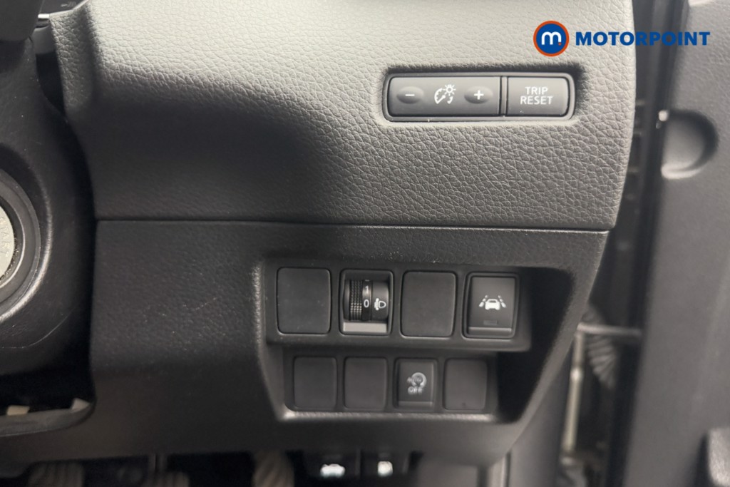 Nissan Qashqai Acenta Premium Manual Diesel SUV - Stock Number (1560299) - 14th supplementary image