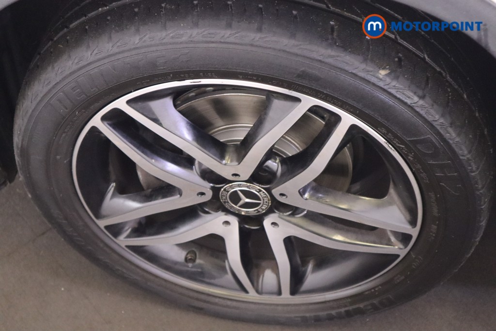 Mercedes-Benz GLA Urban Edition Manual Petrol SUV - Stock Number (1560624) - 9th supplementary image