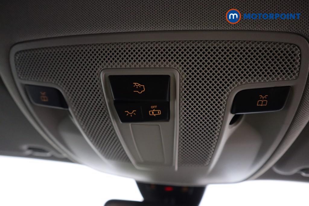 Mercedes-Benz GLA Urban Edition Manual Petrol SUV - Stock Number (1560624) - 24th supplementary image