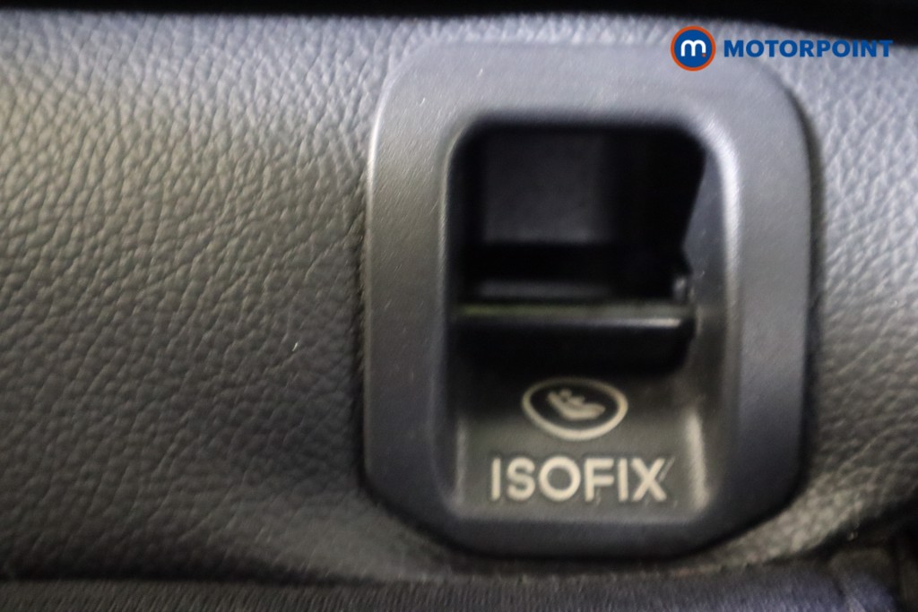 Mercedes-Benz GLA Urban Edition Manual Petrol SUV - Stock Number (1560624) - 26th supplementary image