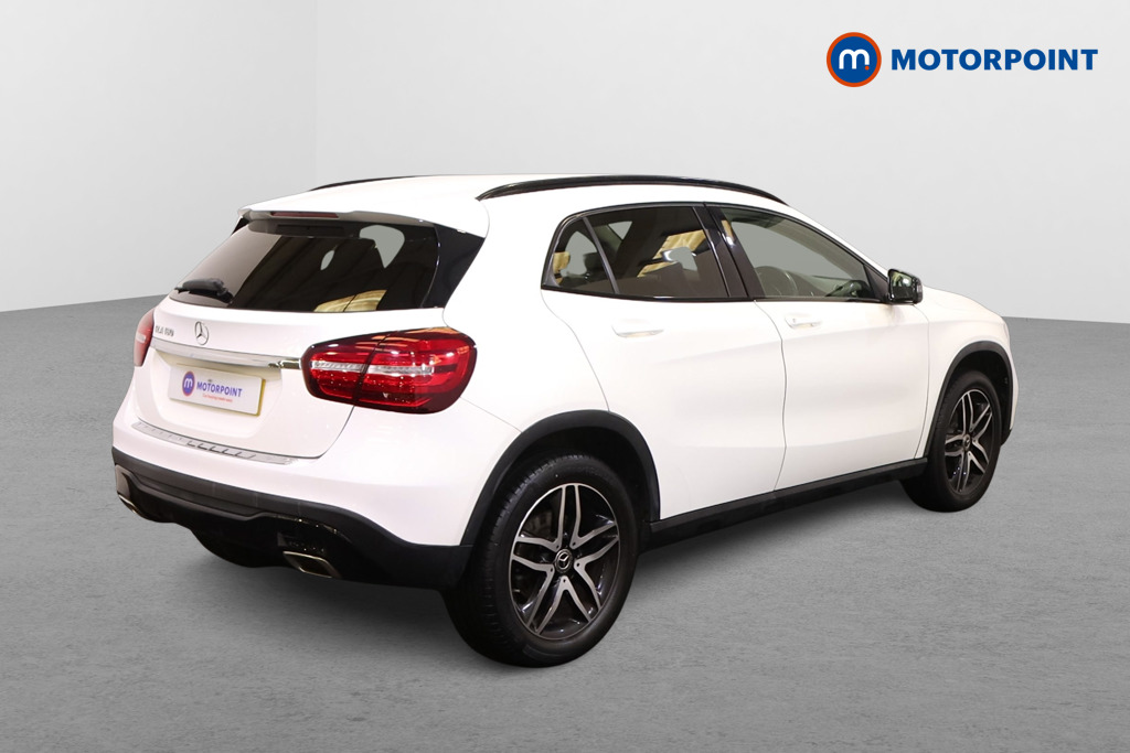 Mercedes-Benz GLA Urban Edition Manual Petrol SUV - Stock Number (1560624) - Drivers side rear corner