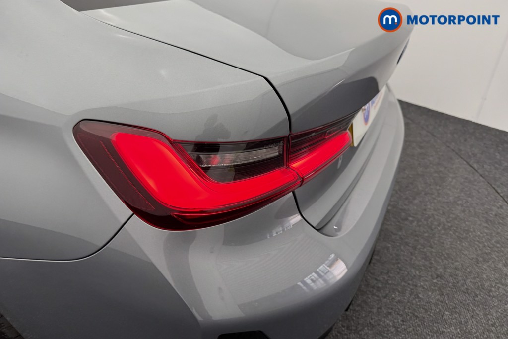 BMW 3 Series M Sport Automatic Petrol Plug-In Hybrid Saloon - Stock Number (1560982) - 24th supplementary image
