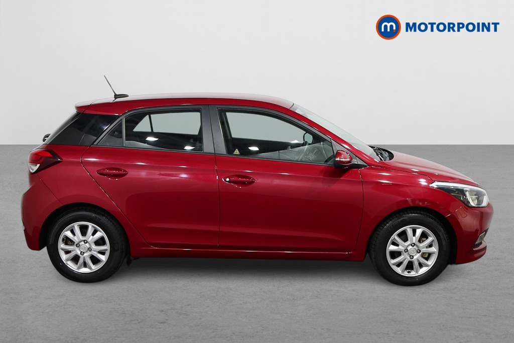 Hyundai I20 SE Manual Petrol Hatchback - Stock Number (1561045) - Drivers side