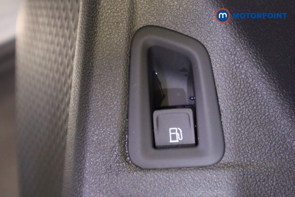 Volkswagen Golf GTE Automatic Petrol Plug-In Hybrid Hatchback - Stock Number (1561389) - 14th supplementary image
