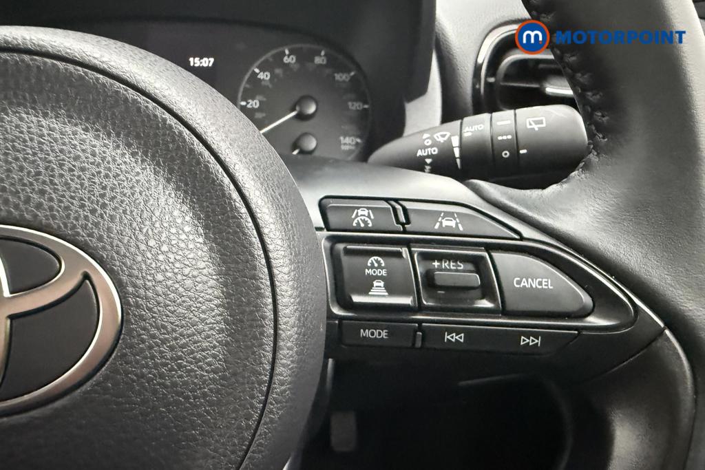 Toyota Yaris Icon Automatic Petrol-Electric Hybrid Hatchback - Stock Number (1561435) - 14th supplementary image