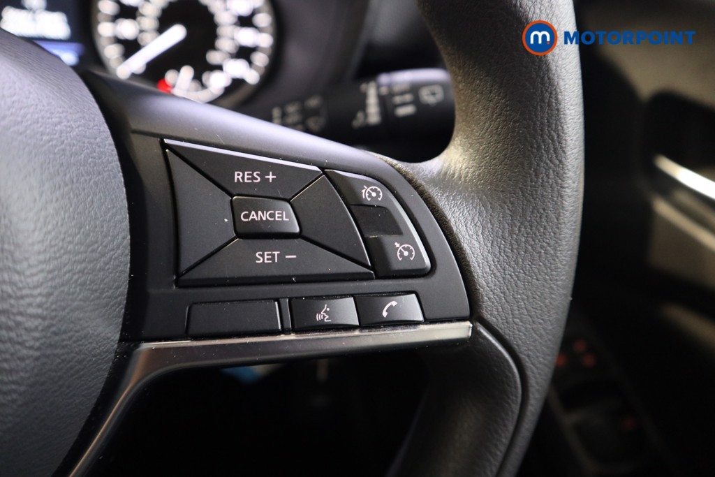 Nissan Juke Acenta Manual Petrol SUV - Stock Number (1561699) - 4th supplementary image
