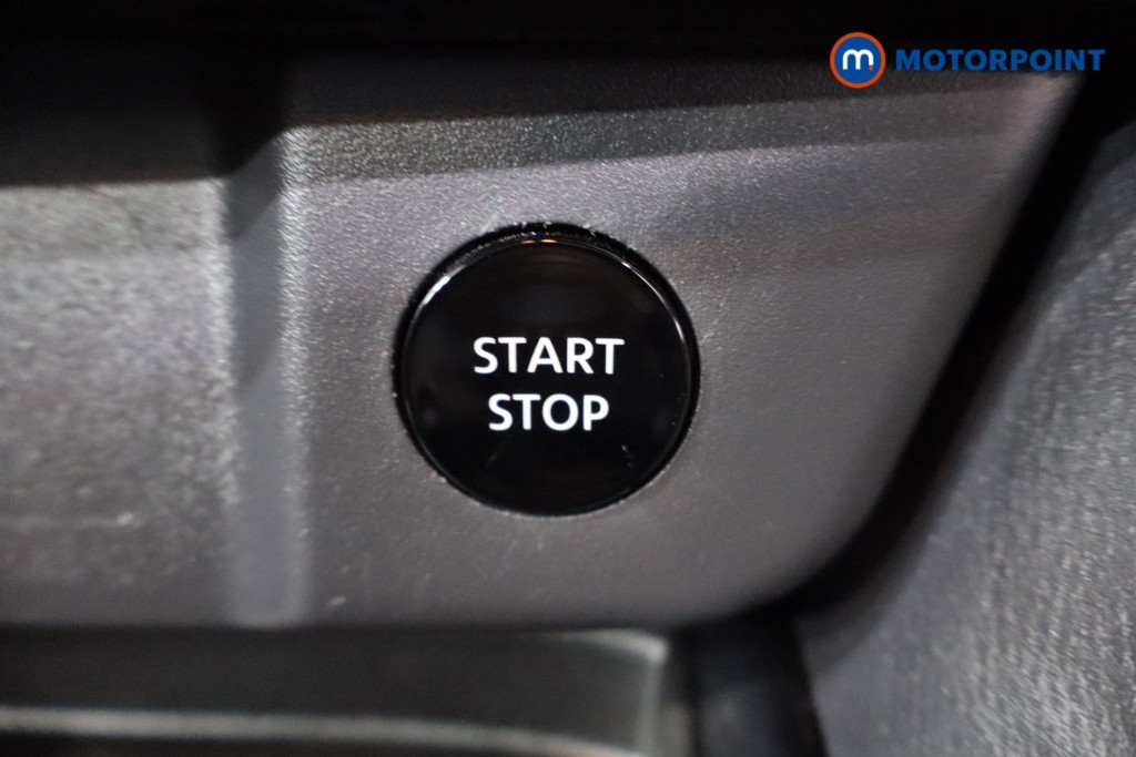 Nissan Qashqai Acenta Premium Automatic Petrol-Electric Hybrid SUV - Stock Number (1561740) - 13th supplementary image