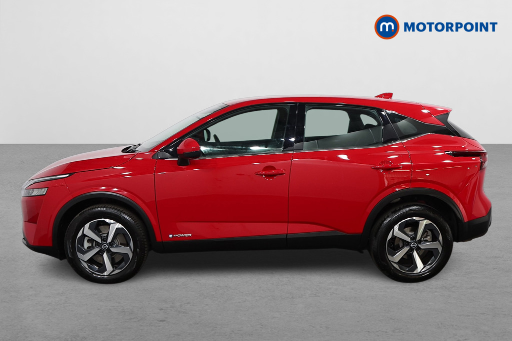 Nissan Qashqai Acenta Premium Automatic Petrol-Electric Hybrid SUV - Stock Number (1561740) - Passenger side