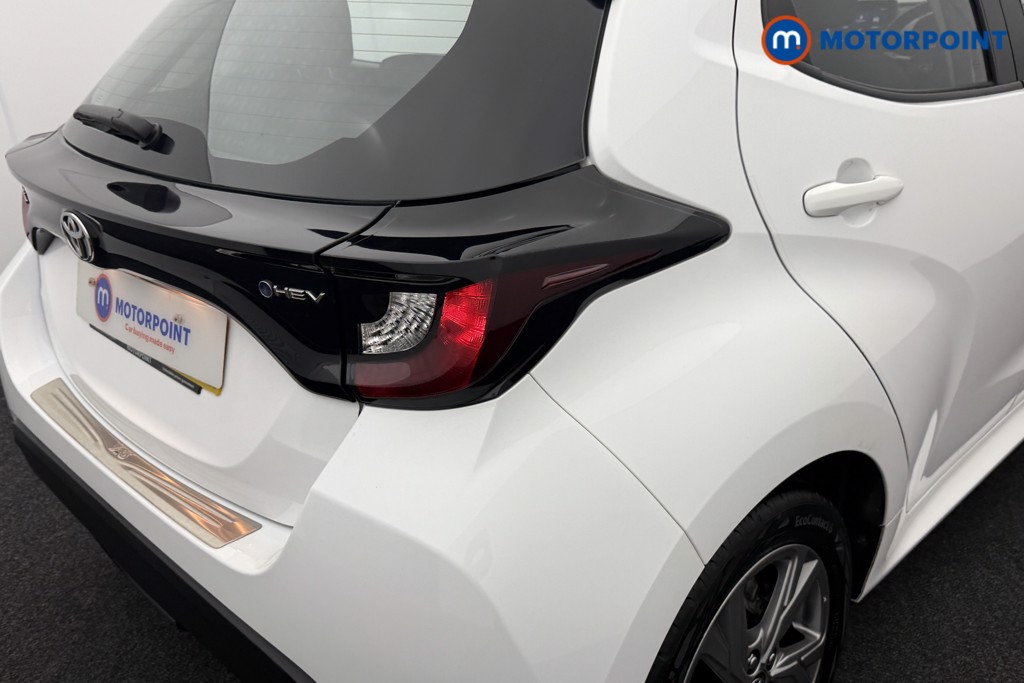 Toyota Yaris Icon Automatic Petrol-Electric Hybrid Hatchback - Stock Number (1562141) - 25th supplementary image