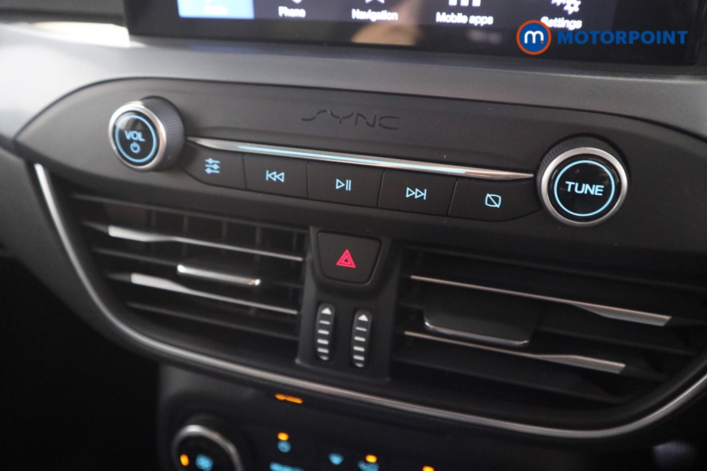 Ford Focus Active Manual Diesel Hatchback - Stock Number (1562144) - 7th supplementary image
