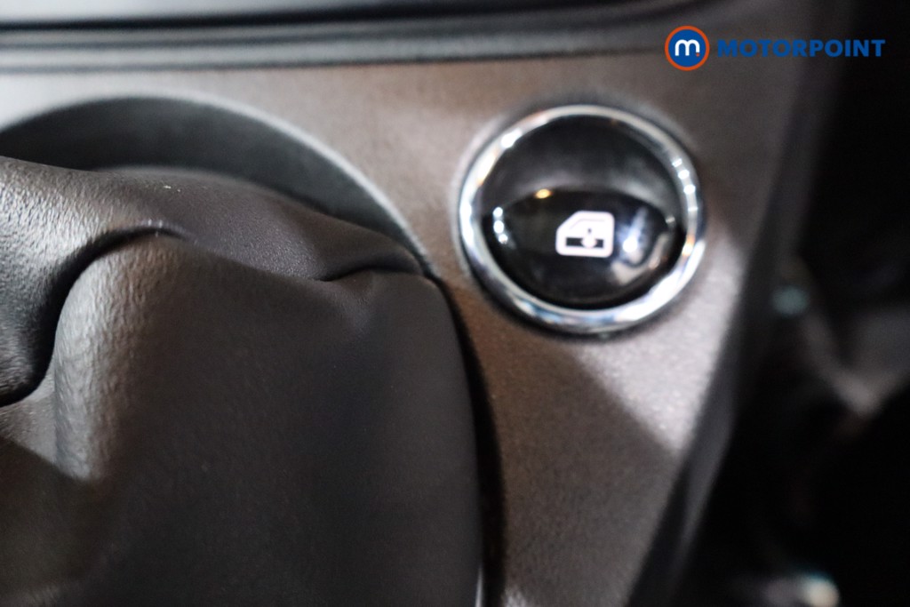 Fiat 500 Dolcevita Manual Petrol-Electric Hybrid Hatchback - Stock Number (1562181) - 16th supplementary image