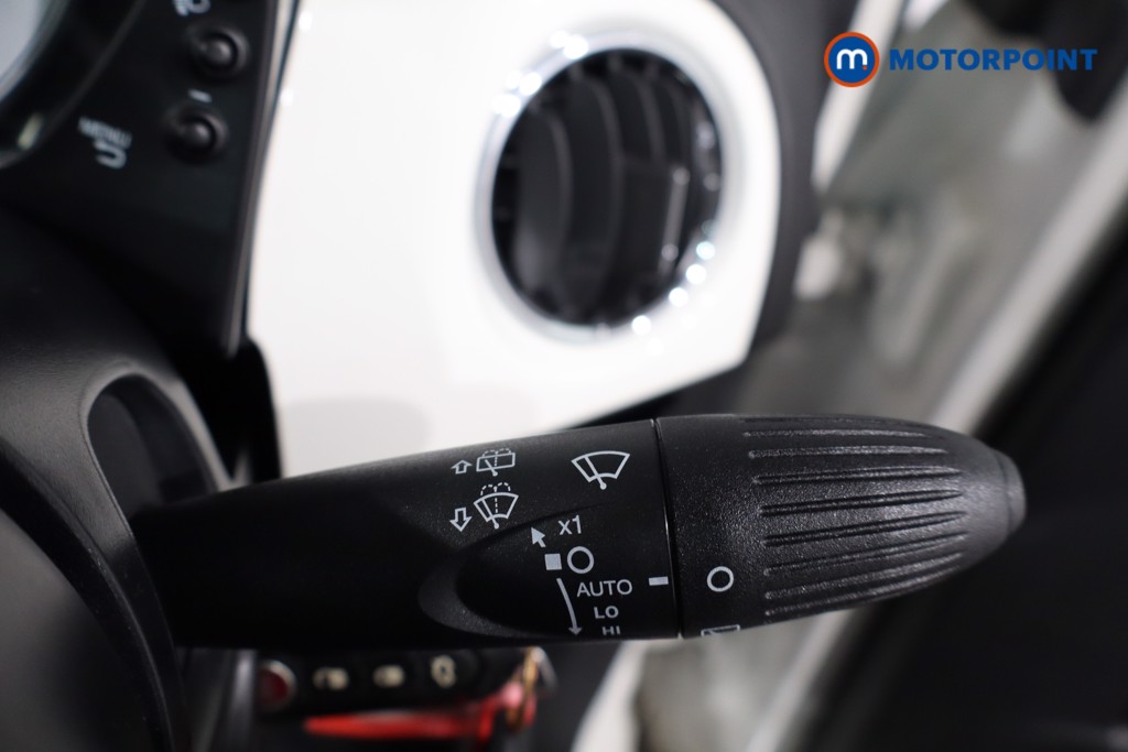 Fiat 500 Dolcevita Manual Petrol-Electric Hybrid Hatchback - Stock Number (1562181) - 19th supplementary image