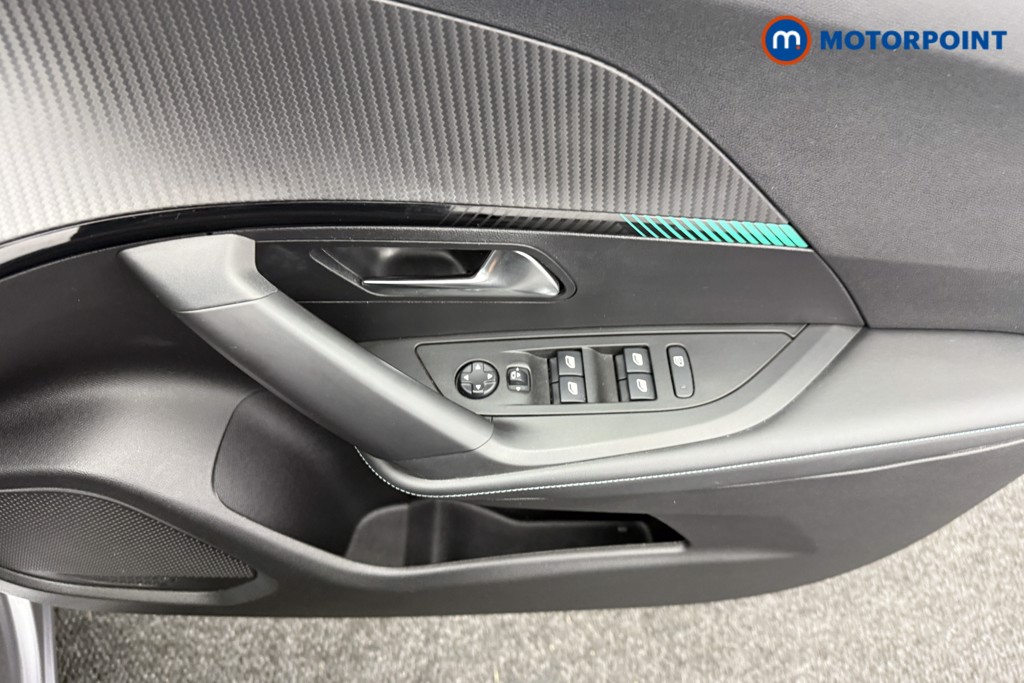 Peugeot 2008 Allure Premium Manual Petrol SUV - Stock Number (1562960) - 15th supplementary image