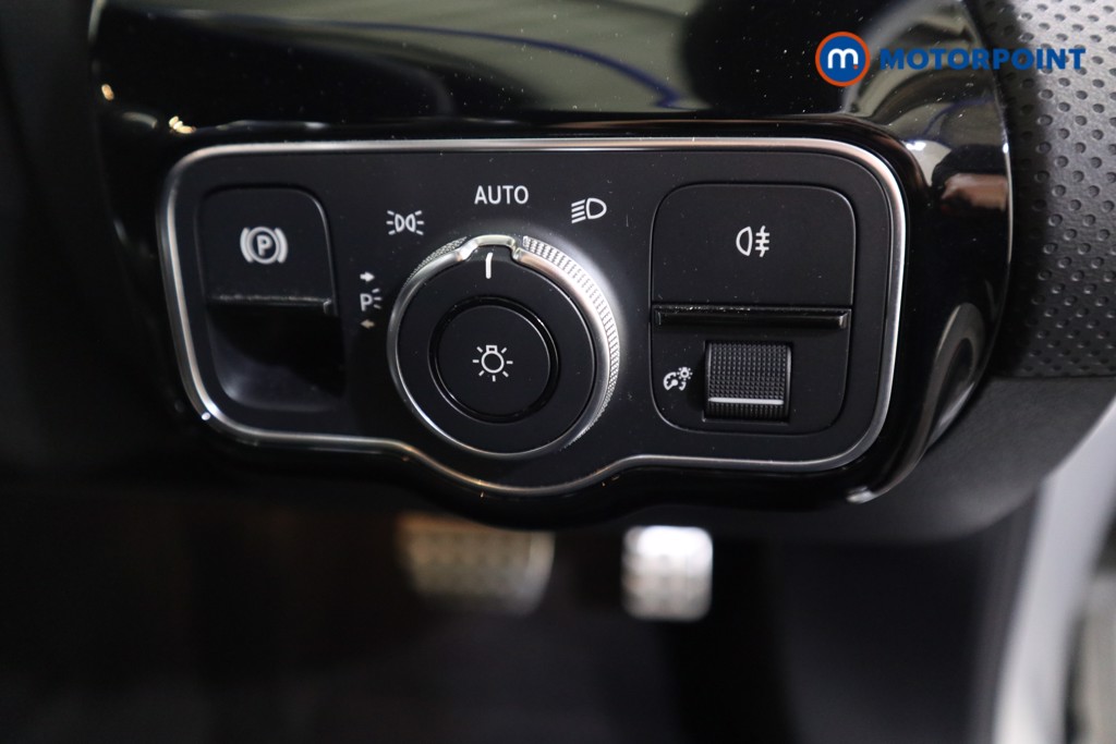 Mercedes-Benz A Class Amg Line Automatic Petrol Plug-In Hybrid Saloon - Stock Number (1563255) - 9th supplementary image
